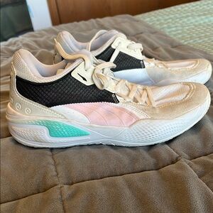 Puma Women's Multicolor Basketball Shoes